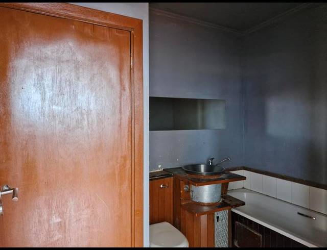 1 BEDROOM APARTMENT FOR SALE IN JOHANNESBURG CBD